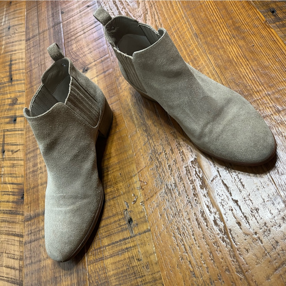 Michael Kors Shaw Suede Chelsea Ankle Boot Size 9 - Picture 4 of 13